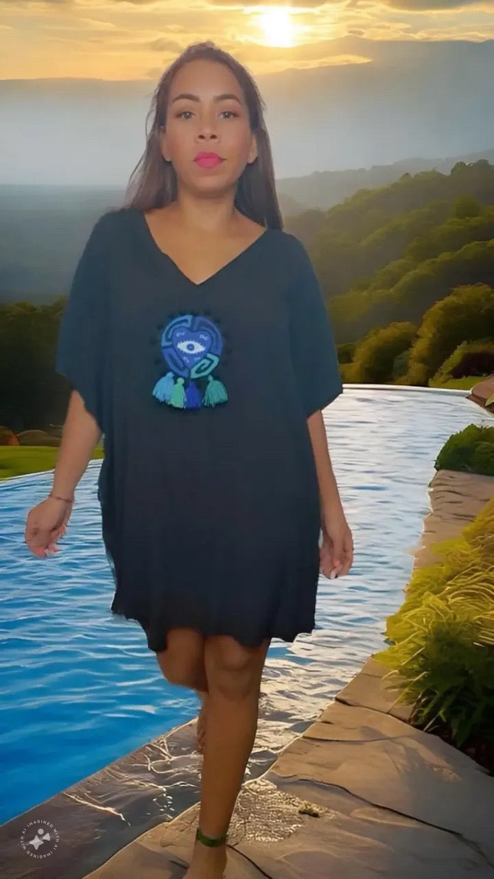 Protection Mola Poncho | Hamsa Collection | Nido Shop