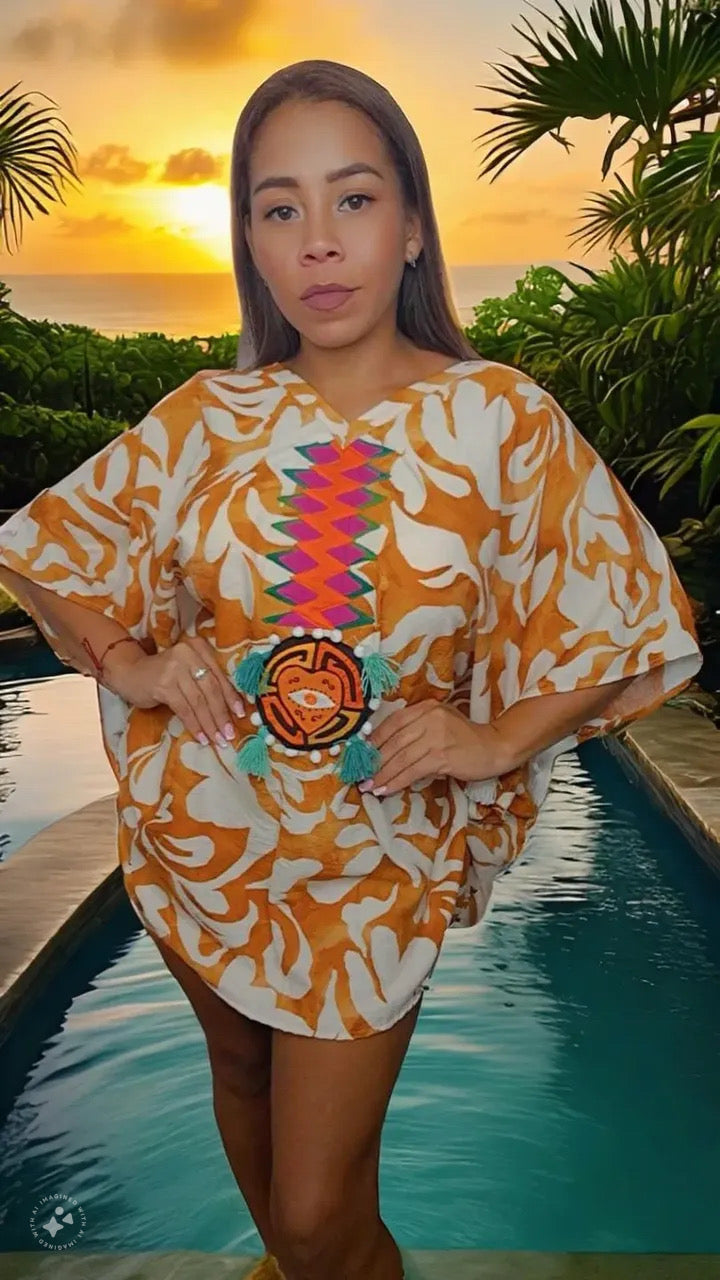 Ombre Pinta Mola Poncho Mosaico | Hamsa Collection